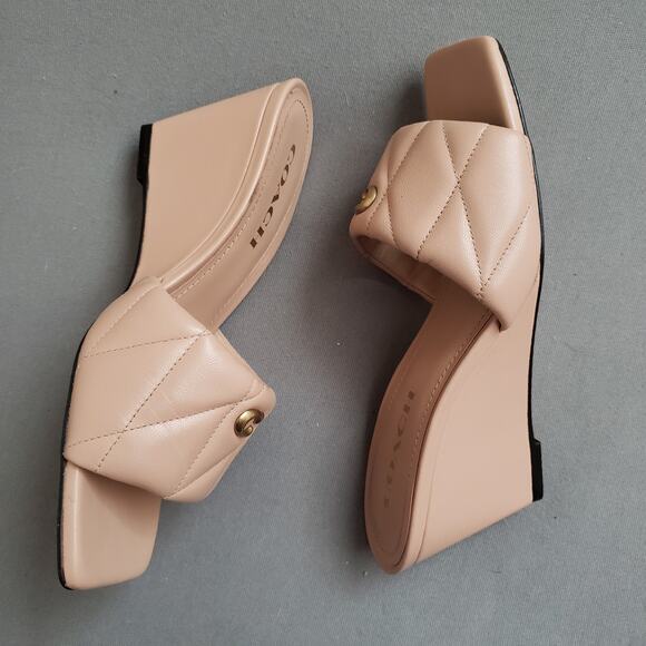 COACH Emma Leather Wedges in Buff Size 7.5 COAH-WZ182 Quilted Tan - Picture 3 of 16